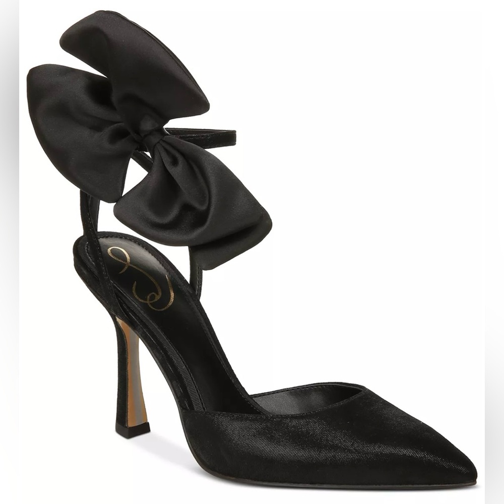 Hailie pointed toe bow pumps